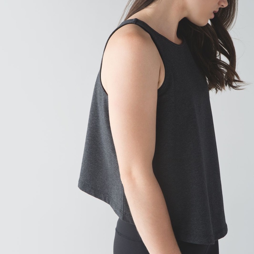 Lululemon Blissed Out Tank NWT Black Size 4